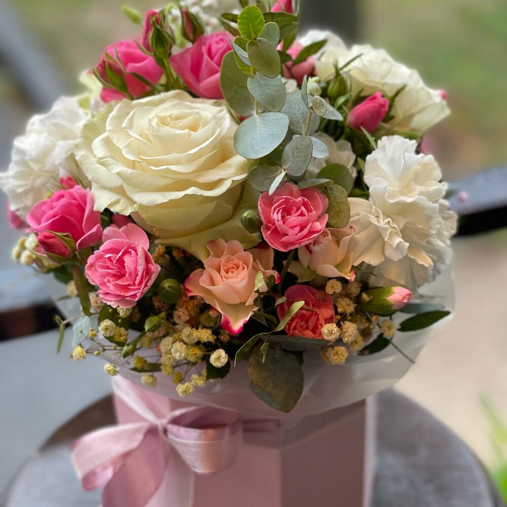 Цветы в коробке