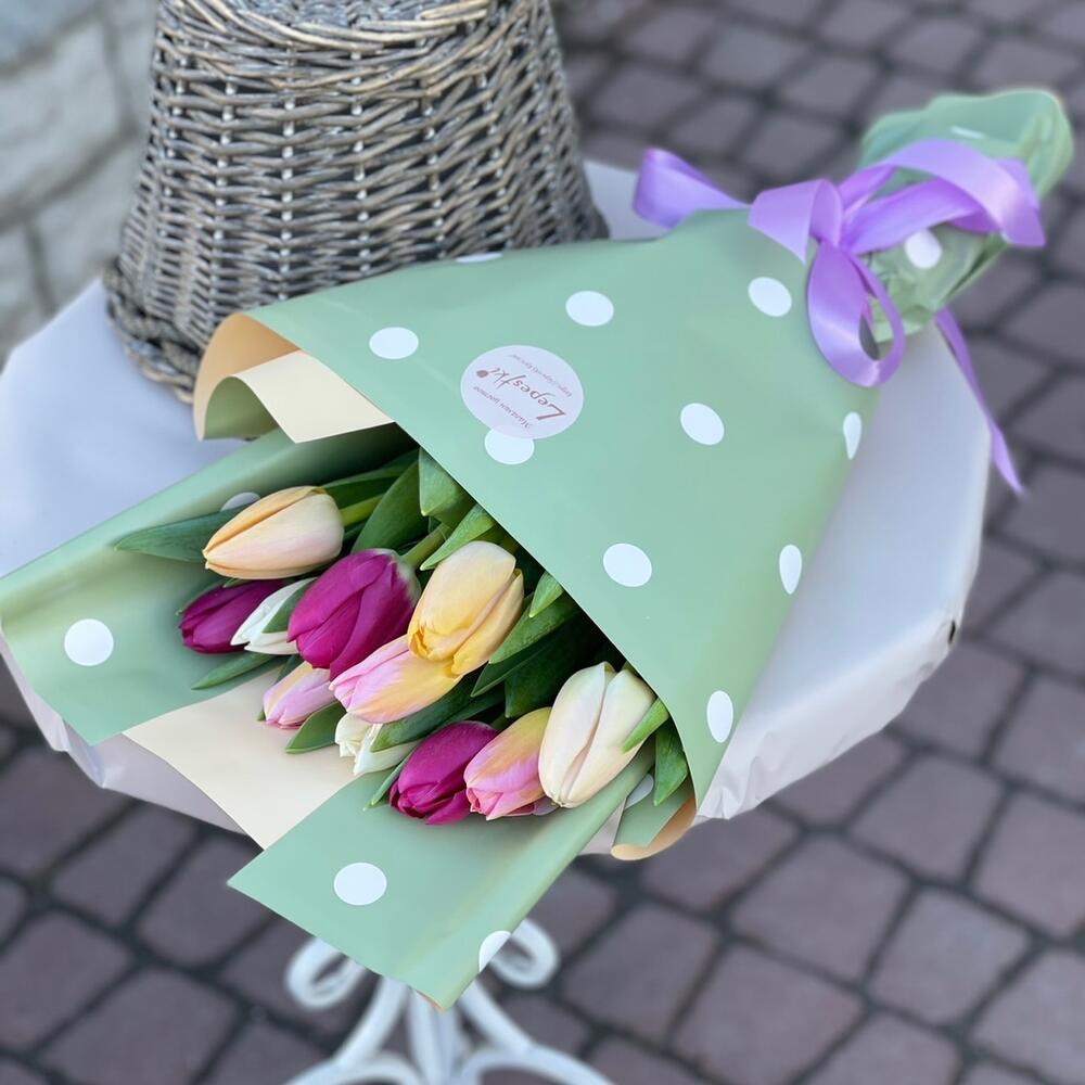 Букет из 11 Тюльпанов микс