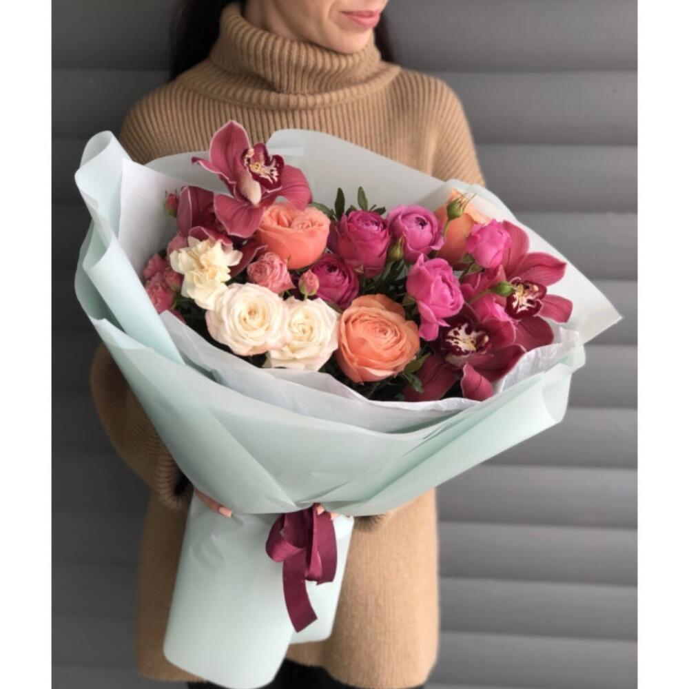 Букет от флориста 233